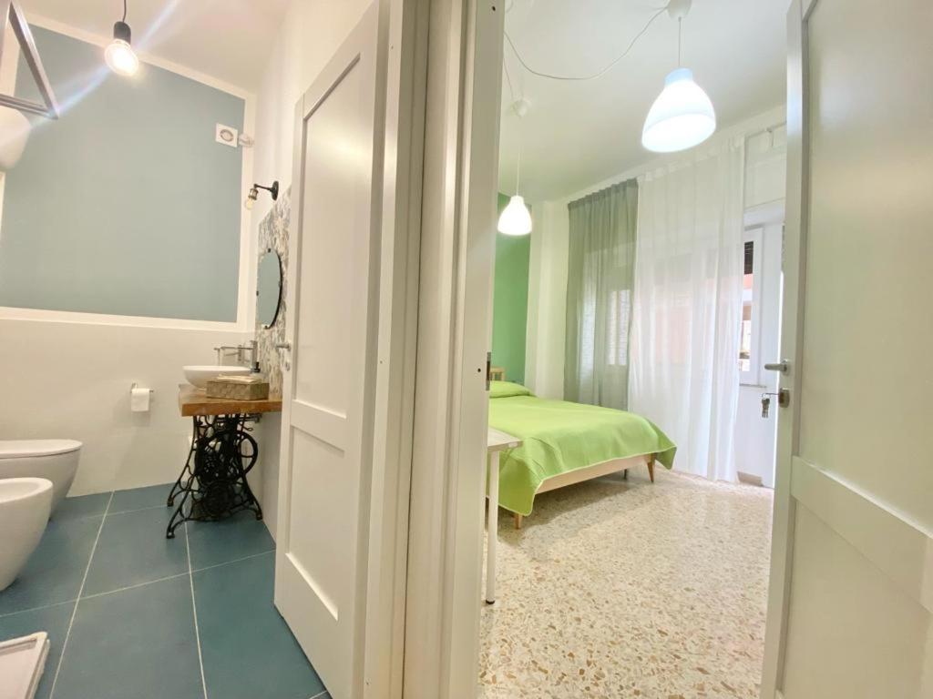 Affittacamere Central Concordia Salerno Bagian luar foto