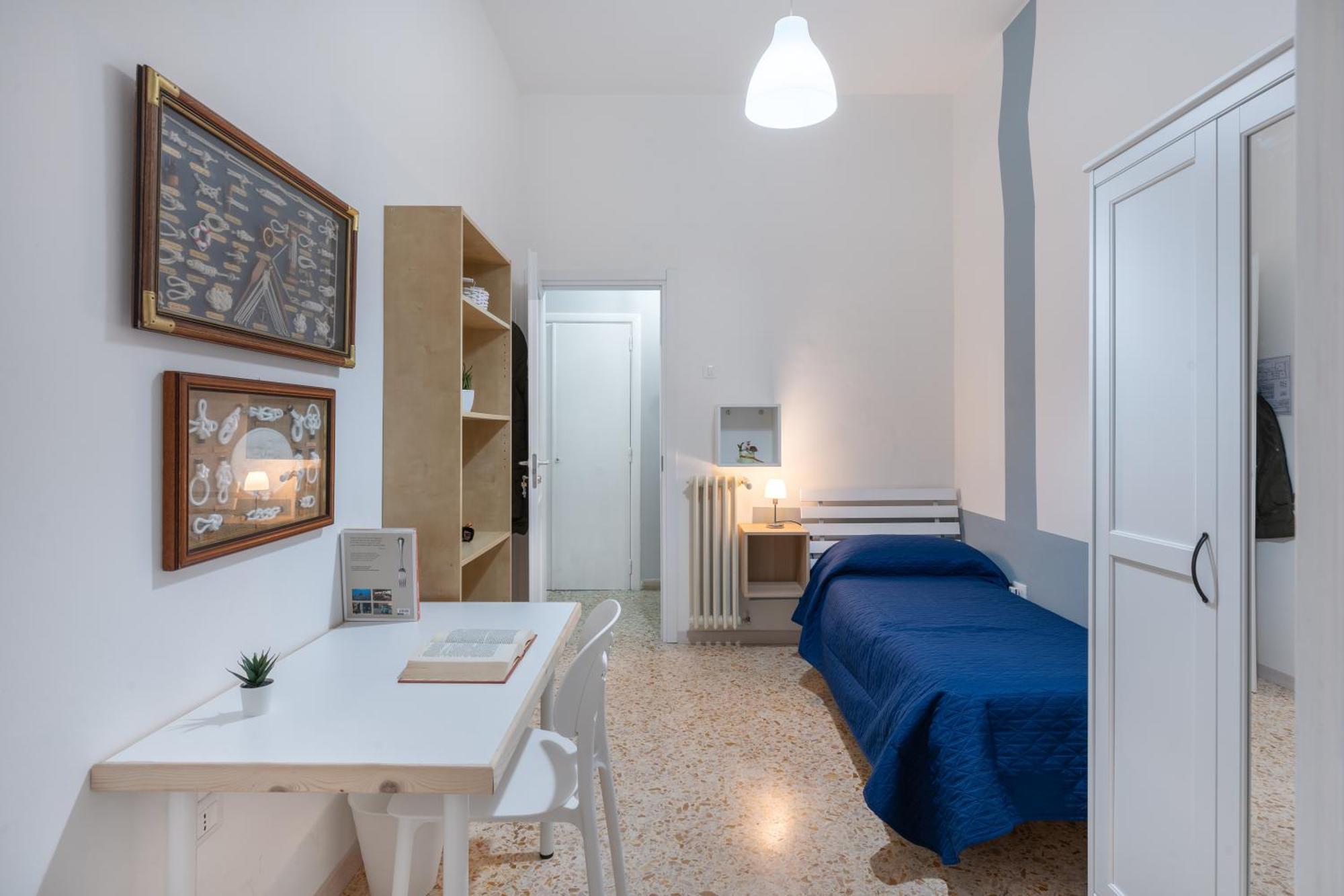 Affittacamere Central Concordia Salerno Bagian luar foto